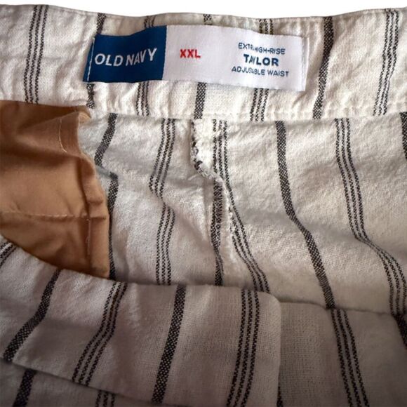 Old Navy White With Black Strips Extra High Rise Taylor Adjustable Waist Shorts - Picture 8 of 12